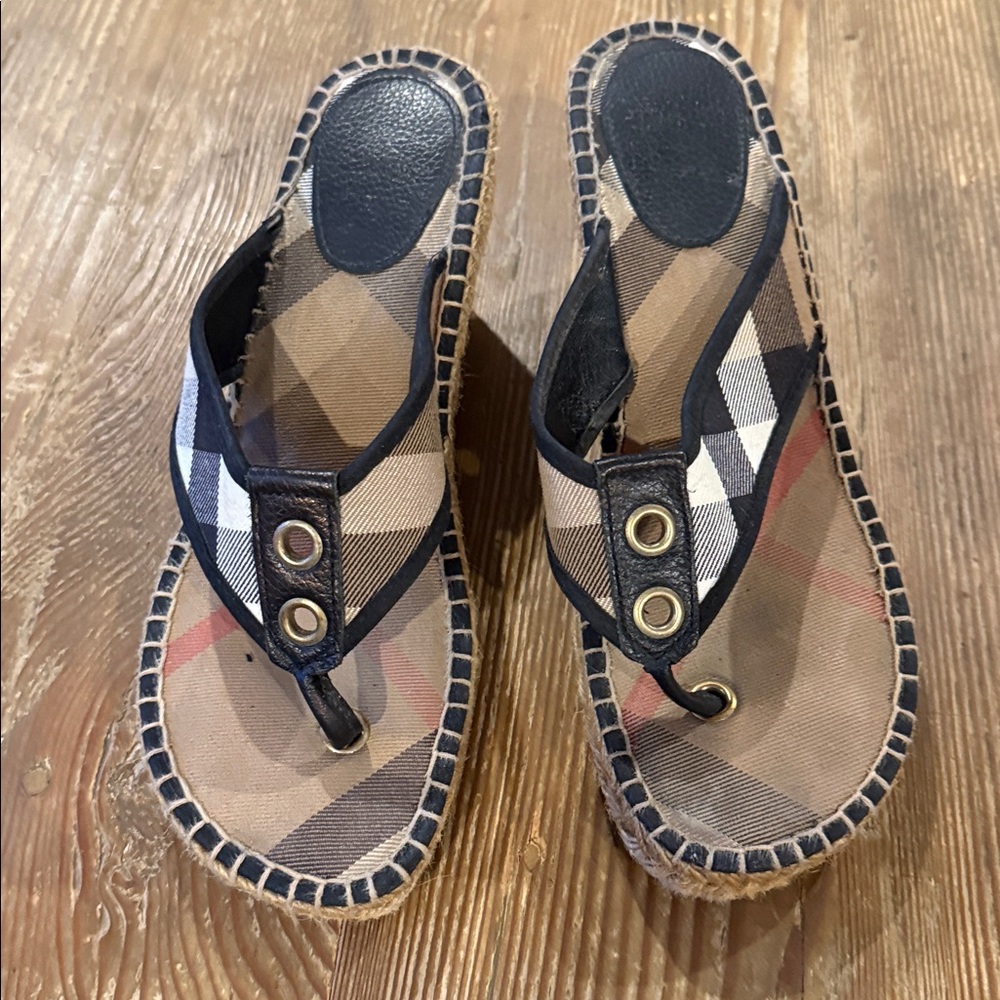 Burberry Wedge Sandals for fall size 40 or us 10. - one heel needs fixed